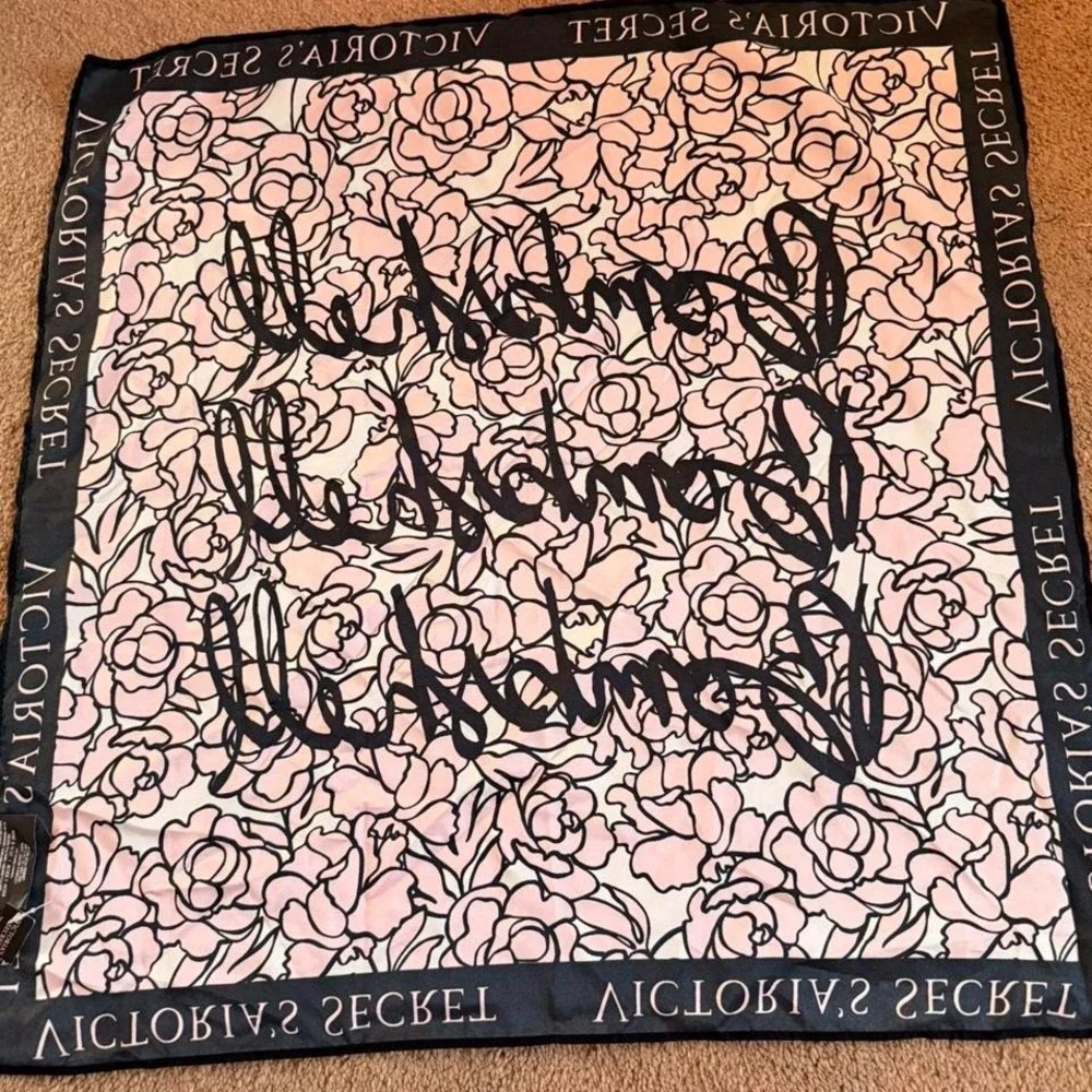 NWT Victoria's Secret floral printed 